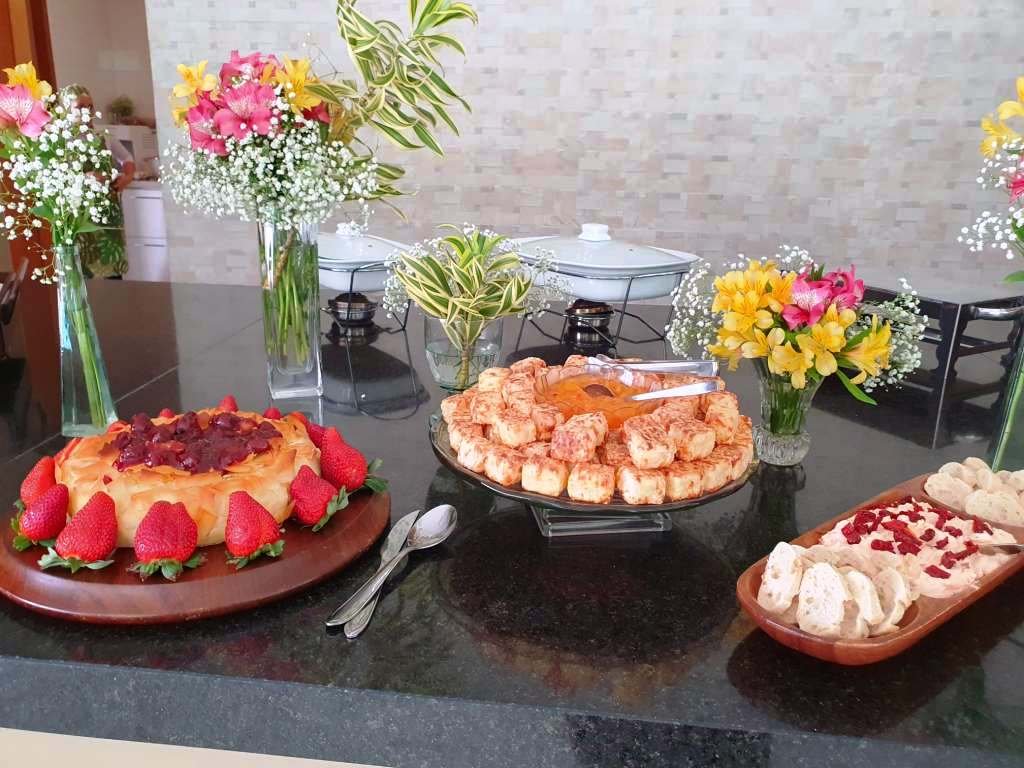 Mesa de antepastos em Curitiba